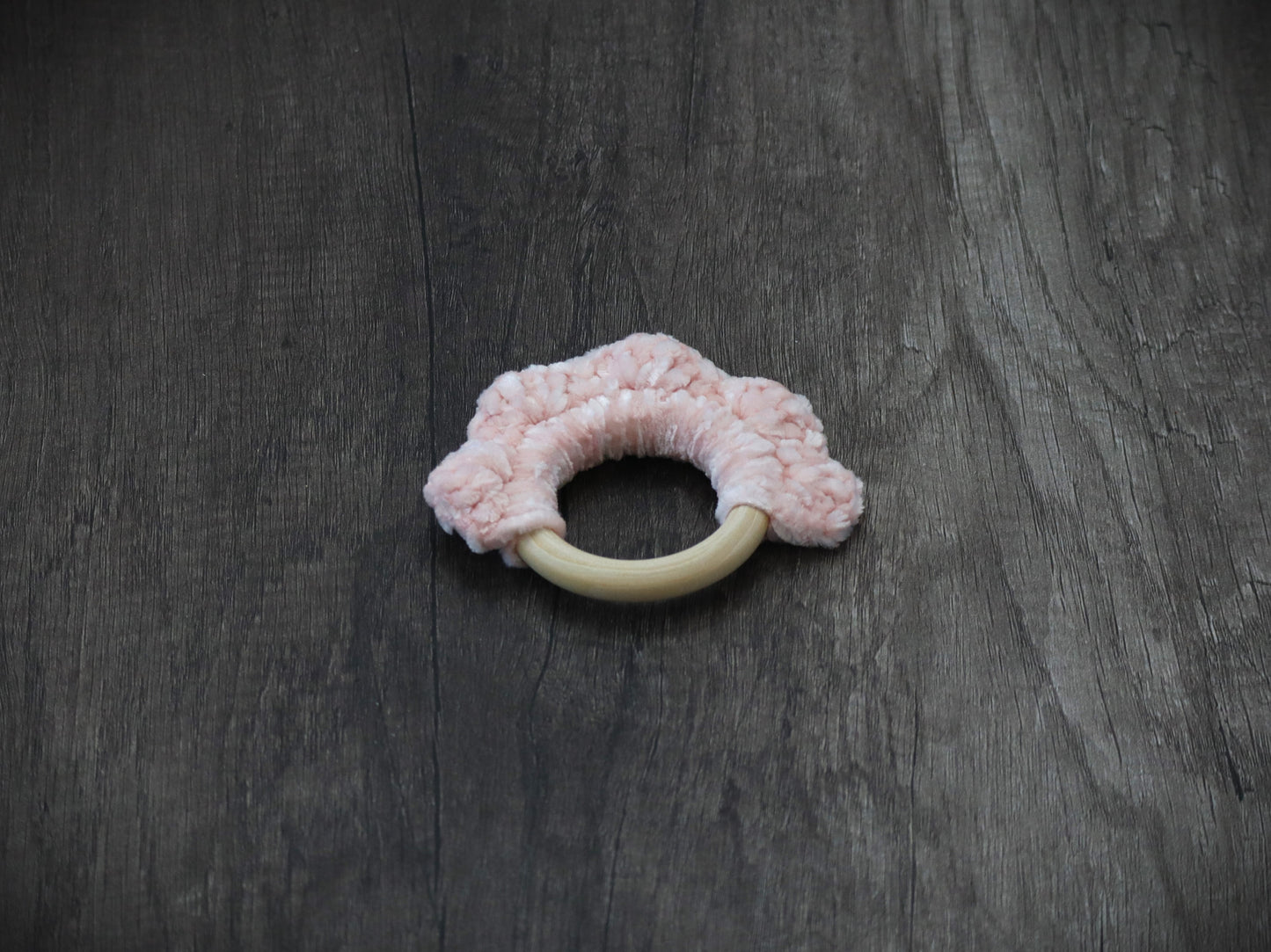 Crochet Baby Velvet Wooden Teething Ring Pattern